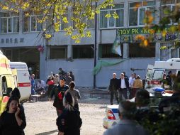 El estallido tuvo lugar en el comedor de la escuela de Kerch y la mayoría de las víctimas son adolescentes; habría al menos 50 personas heridas. EFE