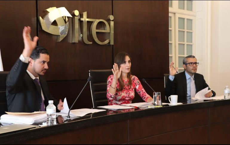 Asimismo, se aprobaron dos amonestaciones con copia al expediente laboral de Héctor Manuel Rodríguez Serratos titular de la Unidad de Transparencia e Información de Tala. TWITTER/ @ITEIJal