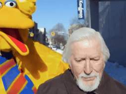 Spinney dejó de ser marionetista de Big Bird en 2015, y se dedicó a hacer las voces de Big Bird y Oscar. ESPECIAL