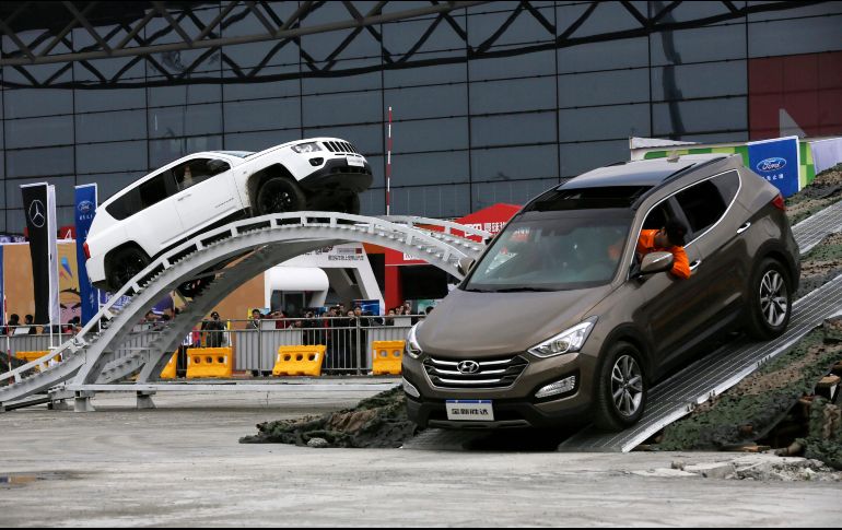 Guillermo Prieto Treviño, presidente ejecutivo de la asociación, advirtió que las compañías permanecerán en el país sólo mientras no se afecte la rentabilidad de sus negocios. AP/Archivo