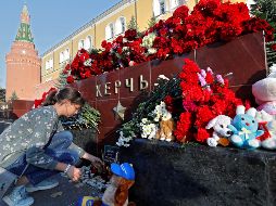 Los hechos ocurrieron el miércoles cuando el alumno abrió fuego de forma indiscriminada contra sus compañeros con un arma automática e hizo estallar una bomba casera. EFE / Y. Kochetkov