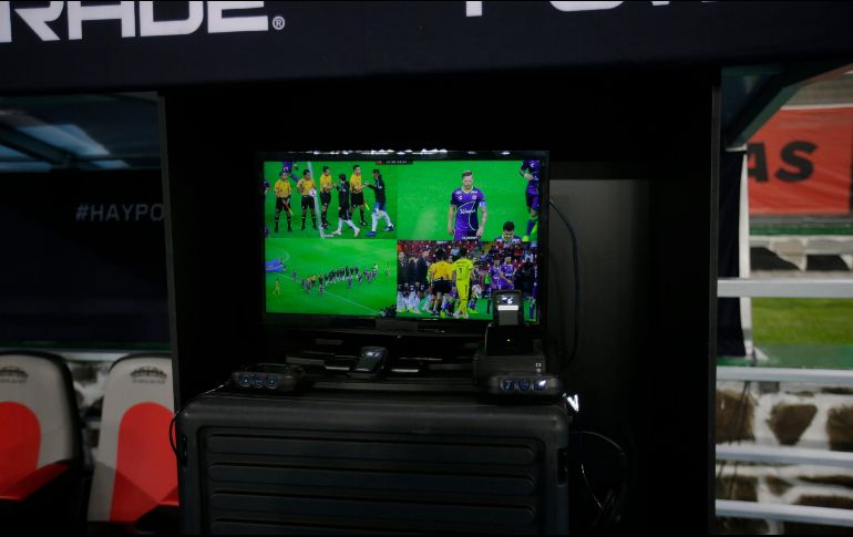 El videoarbitraje en México se estrenó en la victoria del Atlas 4-3 sobre Veracruz. EL INFORMADOR/F. A