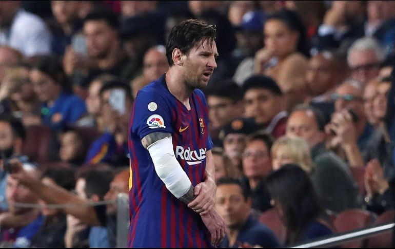 Messi fue sustituido por el francés Ousmane Dembélé. EFE/A. Estévez