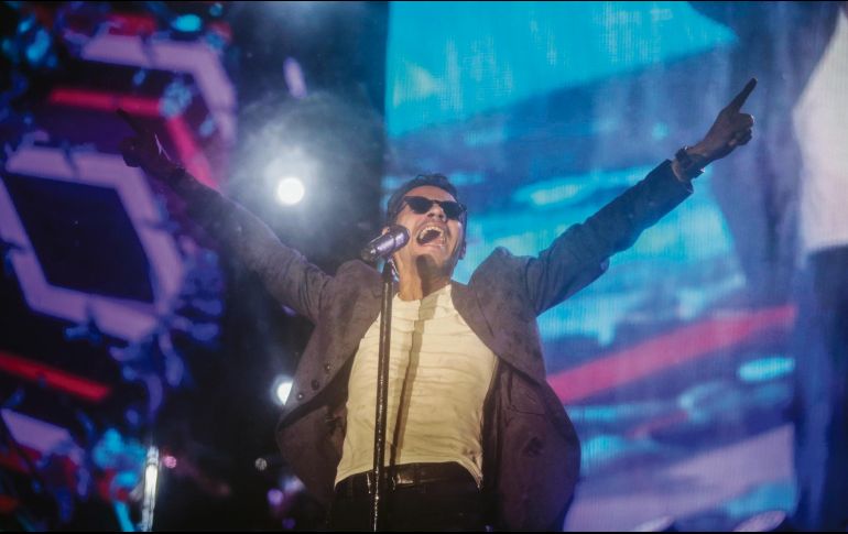 Marc Anthony bailó y envió besos a sus fanáticas. EL INFORMADOR F. Atilano