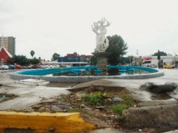 Vecinos exigen que se intervenga la escultura. EL INFORMADOR / G. Gallo.