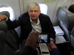 López Obrador fue entrevistado antes de despegar en un viaje a Chiapas. NTX / A. Monroy