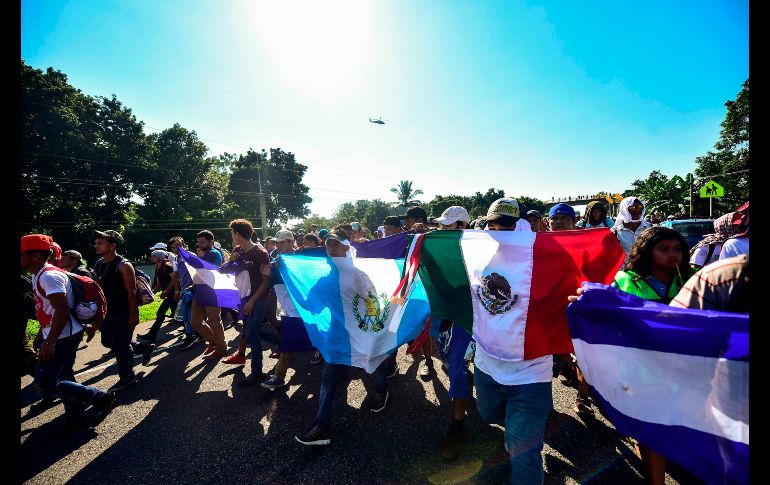 La caravana ha recorrido más de 700 kilómetros desde la hondureña San Pedro Sula, de donde partieron el 13 de octubre. También se han sumado migrantes de países como Nicaragua y Guatemala.