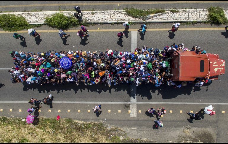 Pese a los esfuerzos del Gobierno mexicano para detener el contingente, el río de personas no ha dejado de crecer.