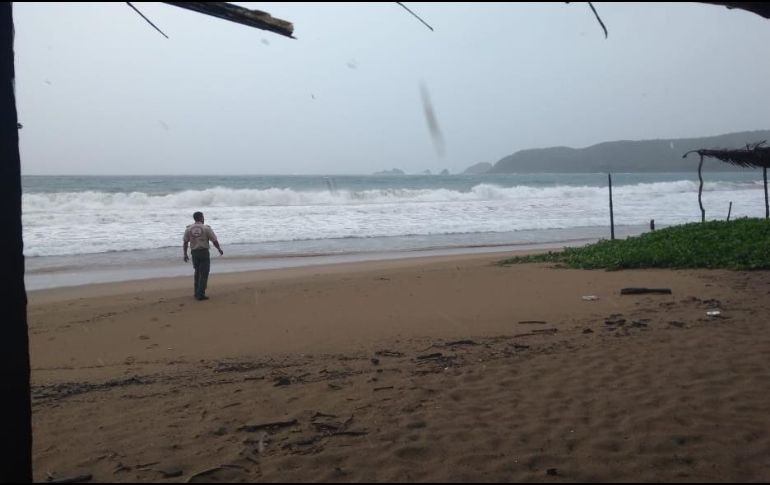 También se están evacuando las fincas que se encuentran en zonas montañosas, en las laderas de los cerros y inmediaciones de arroyos y ríos. ESPECIAL / Protección Civil Jalisco