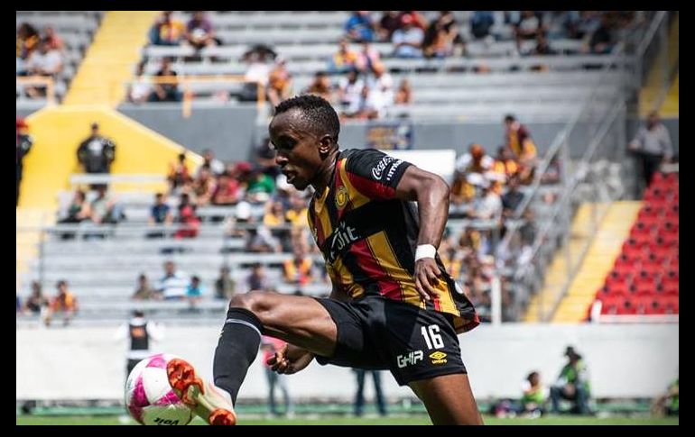 En el Estadio Jalisco, los Leones Negros no han sido el equipo que se espera. FACEBOOK / Leones Negros Universidad de Guadalajara