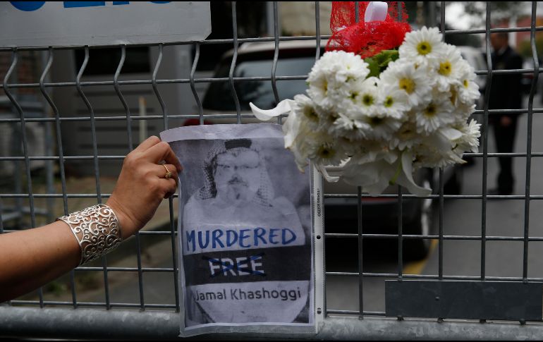 La noticia se da poco después de que el presidente turco Recep Tayyip Erdogan, afirmara que la muerte del periodista fue un ''salvaje asesinato planeado''. AP / L. Pitakaris