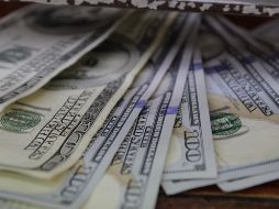 El Banco BASE espera que el tipo de cambio del día oscile entre 19.30 y 19.50 pesos por dólar, en cotizaciones interbancarias a la venta. EL INFORMADOR / ARCHIVO