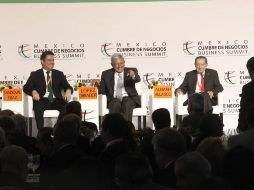 López Obrador abundó que el gobierno respalda y avala los bonos a los inversionistas. EL INFORMADOR / A. Camacho