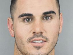 Kelly fue detenido la madrugada de ayer y liberado en el transcurso del día luego de pagar una fianza. AP