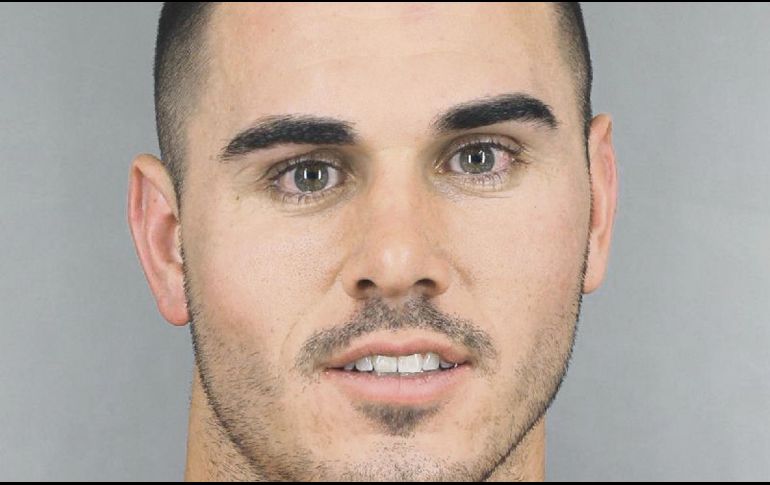 Kelly fue detenido la madrugada de ayer y liberado en el transcurso del día luego de pagar una fianza. AP