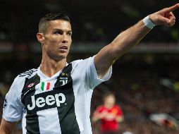 El luso, que fichó por la Juventus el pasado verano procedente del Real Madrid, regresó a jugar en el feudo del United por segunda vez desde su adiós a los ingleses en 2009. EFE / P. Powell