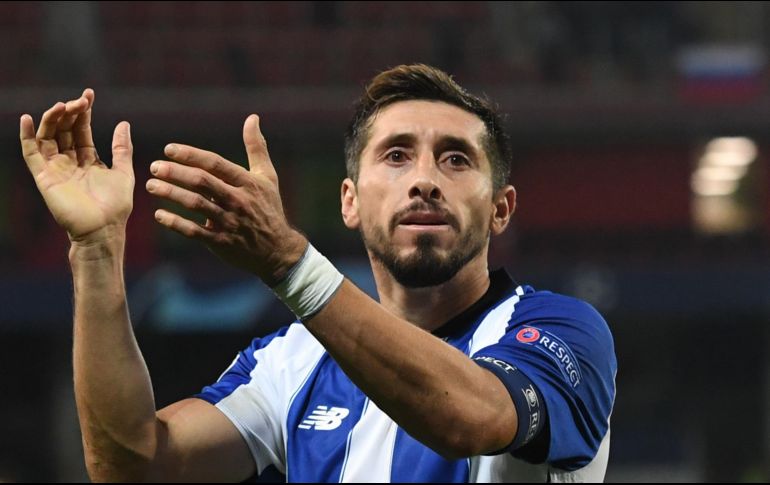 Herrera celebra tras anotar el segundo de los tres tantos del Porto ante el Lokomotiv. AFP/K. Kudrytsvev