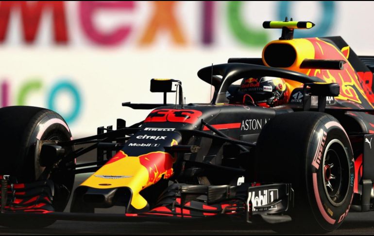 El de Red Bull tuvo un giro rápido de 1:16.656, que cerca estuvo de igualar la vuelta con la que Sebastian Vettel obtuvo la posición de privilegio del año pasado. TWITTER / @redbullracing