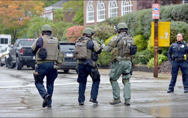 Un portavoz de la policía del estado dice que el responsable ya está bajo custodia; informes apuntan a que el agresor abrió fuego contra la policía y servicios de emergencia que se presentaron al lugar y un agente muerte en el acto. AP / P. Panchuk