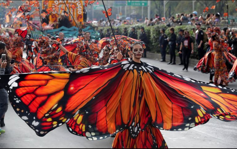 El desfile se conforma de distintas partes, en la que se busca reconocer a la muerte como ese último viaje, un pasaje. SUN/L. Cortés