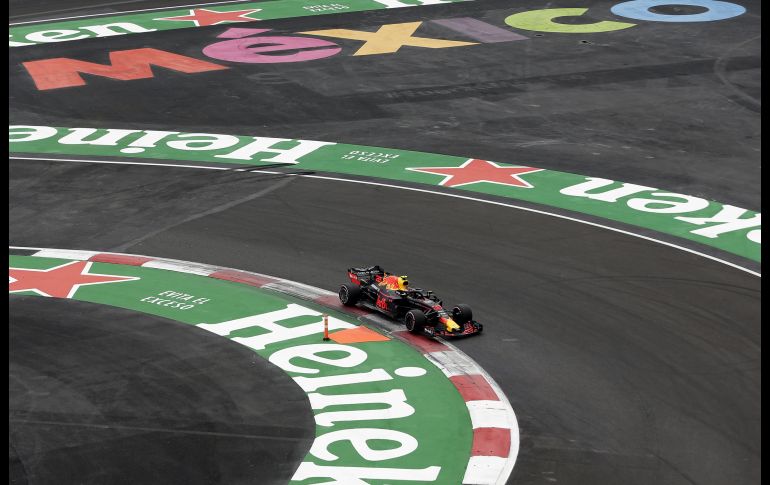 Max Verstappen se convirtió de nueva cuenta en el líder de los entrenamientos y se perfila como favorito para la carrera del domingo. NTX / G. Durán