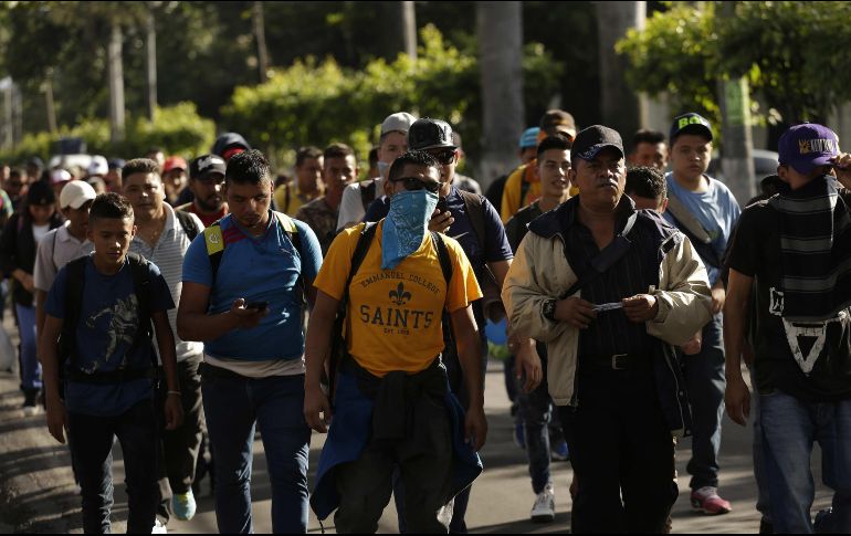 Las autoridades capitalinas aseguran que no pueden quedarse al margen en apoyar a los más de siete mil migrantes. EFE / R. Sura