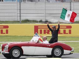 Alonso se despidió de la Fórmula Uno ante el público mexicano. EFE / J. Núñez