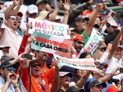 Con ojos de águila, los presentes seguían todos los despistes, abandonos y rebases de la carrera. TWITTER/@mexicogp