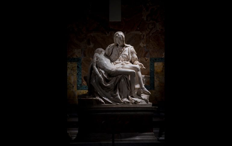 La Piedad, la obra maestra del artista italiano Miguel Ángel Buonarroti y que se conserva en la Basílica de San Pedro del Vaticano, podrá ser admirada en sus más mínimos detalles gracias a una nueva curiosa iluminación, que incluye cuatro grados distintos de intensidad. NTX / COR / ACE