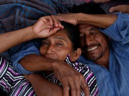 Los integrantes de la caravana acamparon en calles, kioscos, iglesias, y prácticamente todo el pueblo de Niltepec. AP / R. Blackwell