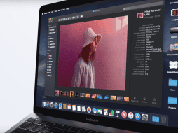 El MacBook Air ha reducido los marcos para poder ampliar la pantalla hasta los 13.3 pulgadas sin incrementar las dimensiones del ordenador. ESPECIAL / apple.com