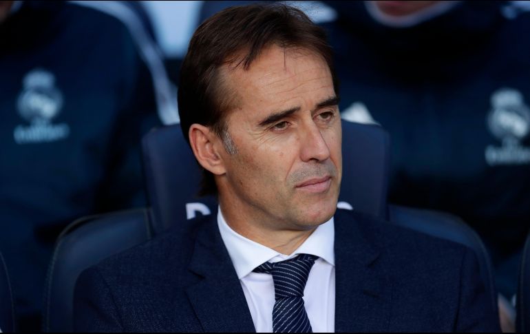 Lopetegui charló también con Santiago Solari, ahora técnico interino del equipo. AP/ARCHIVO