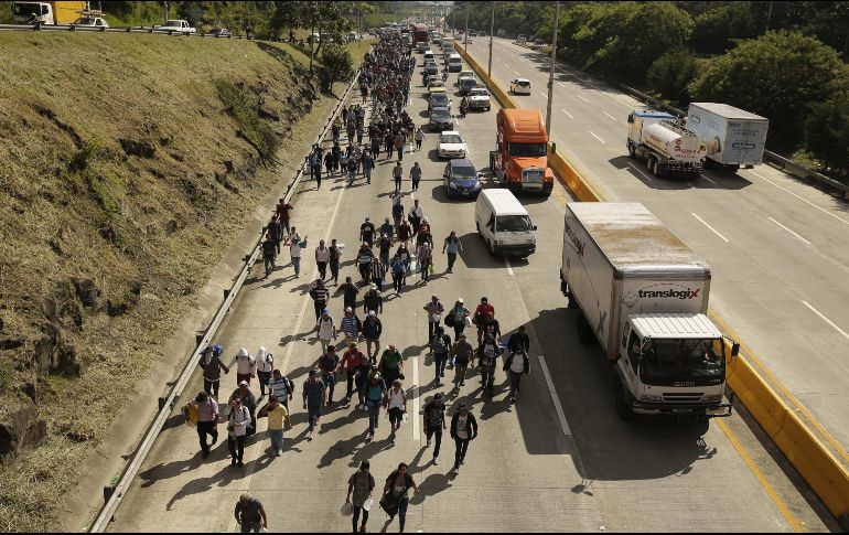 En la caravana que descansa en Juchitán están monitoreadas al menos 18 mujeres embarazadas. EFE / R. Sura
