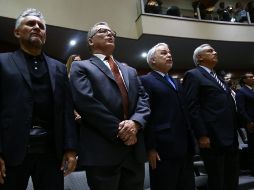 Luego de algunos años alejado, González Márquez asistió a la sesión de inicio de la 62 Legislatura. ESPECIAL