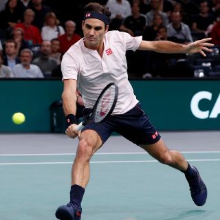 Federer y Djokovic siguen adelante en el Masters de París
