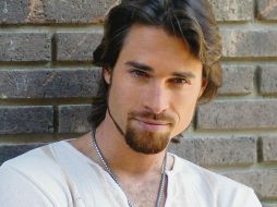 Rulli interpreta a un heredero de la mafia que decide cambiar la situación de violencia antes que seguir el legado criminal. EFE