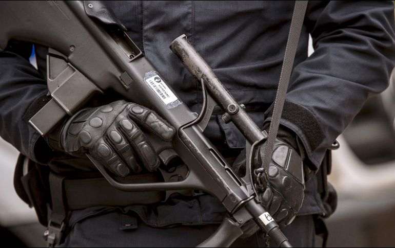 Las autoridades encontraron a Sayoc gracias a que lograron aislar una de sus huellas dactilares en el paquete que envió a la congresista demócrata Maxine Waters y no descartaron que quedara alguno más en camino, tras su arresto. AFP/ ARCHIVO