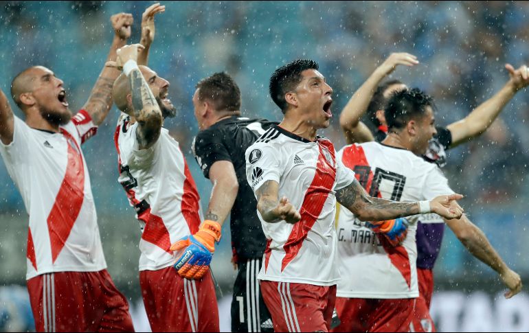 River ha ganado tres finales continentales, la más reciente en 2015; Boca se ha adjudicado seis.  AP/ARCHIVO
