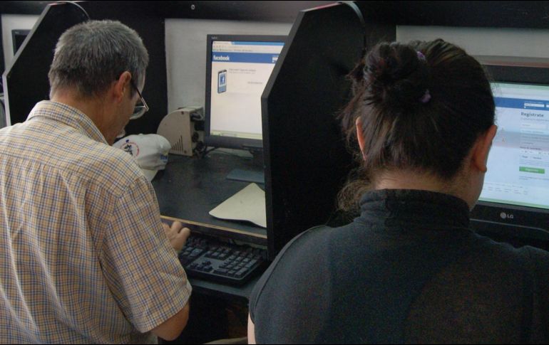 En México, seis de cada 10 usuarios de internet no toman medidas de seguridad al navegar por redes fijas o móviles. EL INFORMADOR/Archivo