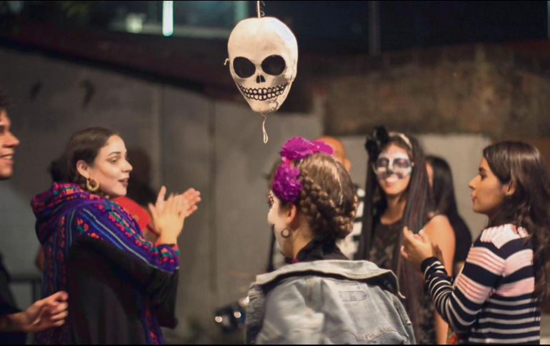 Nos comemos a la muerte hecha de pan y azúcar. ESPECIAL