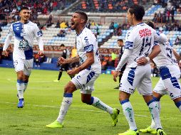 El jugador Franco Jara (c) de Pachuca celebra la anotación de un gol, durante el encuentro. EFE/D. Martínez