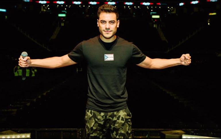 Rivera señala que está muy entusiasmado, porque tendrá como compañera de conducción a la veracruzana Ana de la Reguera. FACEBOOK / carlosrivera