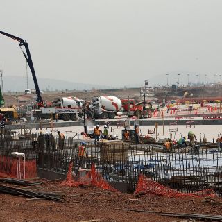 Empresarios y AMLO acuerdan finiquitar Texcoco