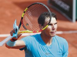 Rafa anuncia en su cuenta de Twitter que termina su actividad de este año. Ayer fue operado del tobillo derecho. EFE