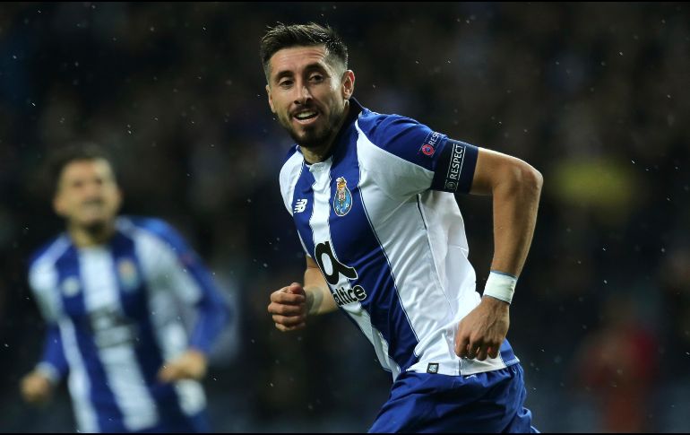 Herrera consideró que México pide demasiado dinero por sus jugadores, lo que hace que los clubes busquen otras opciones. AP/M. Araujo