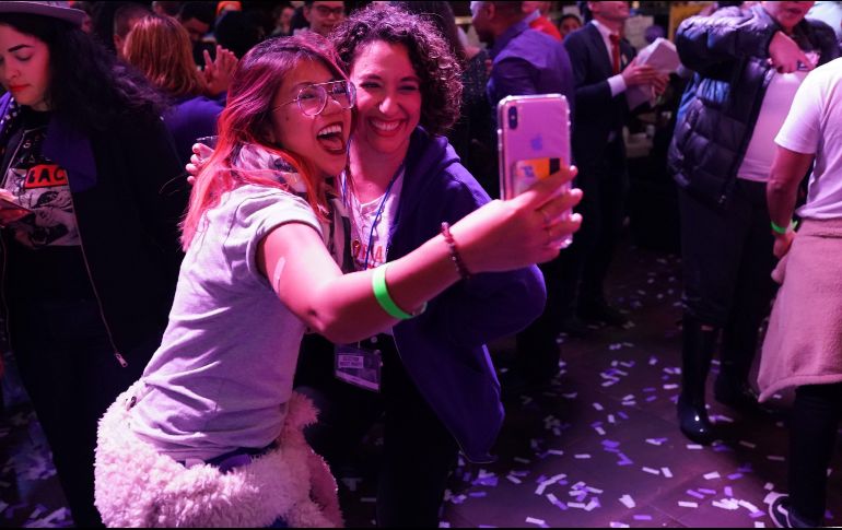 Alexandria Ocasio-Cortez, de 29 años, se convirtió en la congresista más joven de la historia del país. EFE/D. Emmert