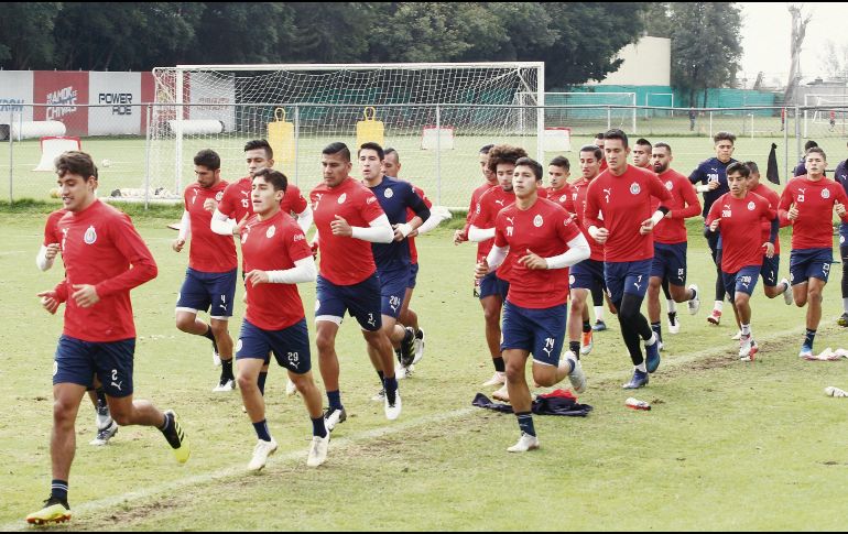Para el entrenador rojiblanco, José Saturnino Cardozo, a sus jugadores les ha faltado eso que a él le sobraba como delantero: obsesión por el gol. EL INFORMADOR / A. Camacho