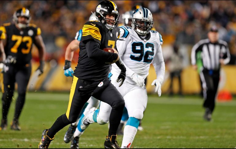 Roethlisberger terminó con 22 pases completos de 25 intentos, para totalizar 328 yardas. AP / K. Srakocic