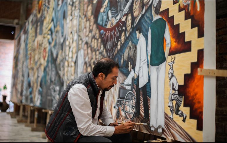 El artista trabajó alrededor de 300 horas en la realización del boceto. EL INFORMADOR/G. Gallo