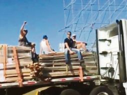 Reanudan el trabajo para el montaje del festival de música electrónica. ESPECIAL